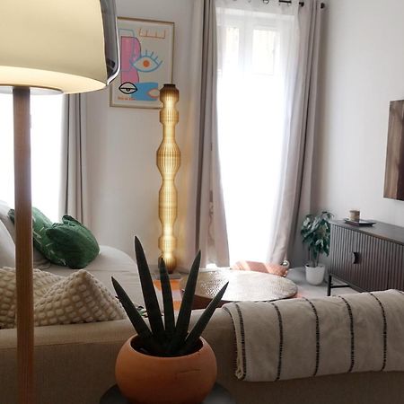 شقة Beau Loft Au Coeur De تولون المظهر الخارجي الصورة