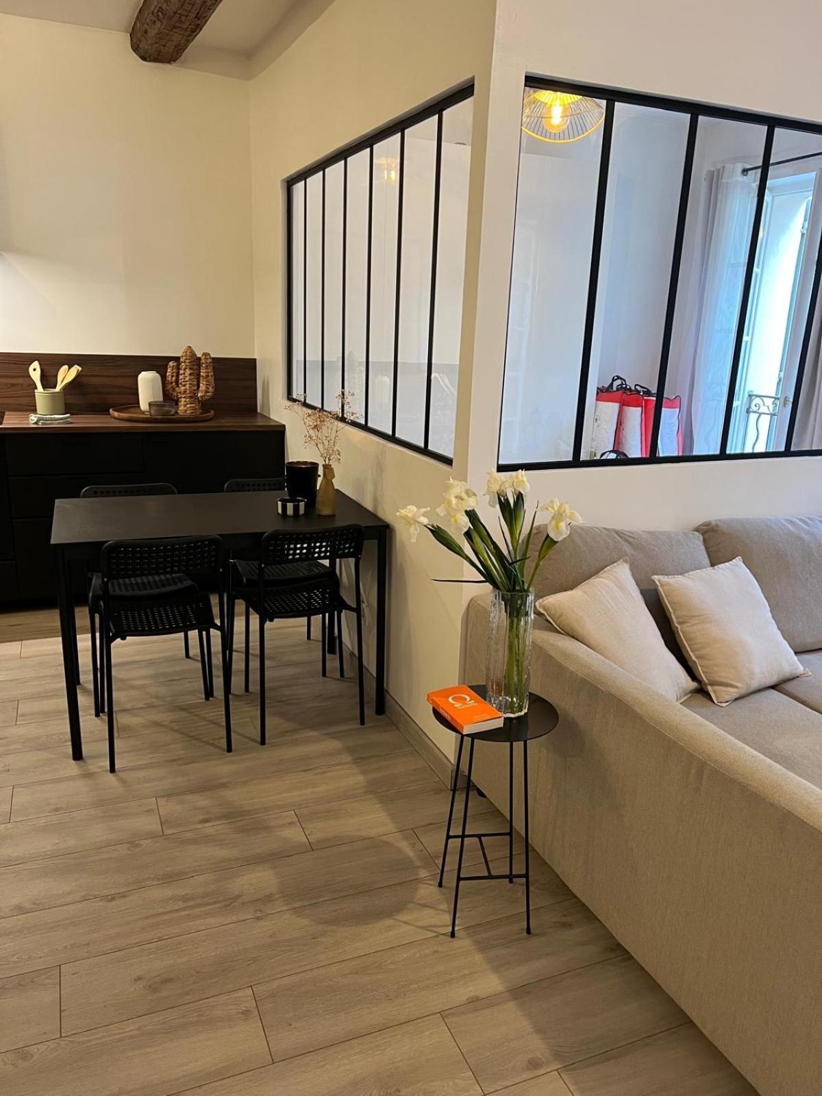 شقة Beau Loft Au Coeur De تولون المظهر الخارجي الصورة