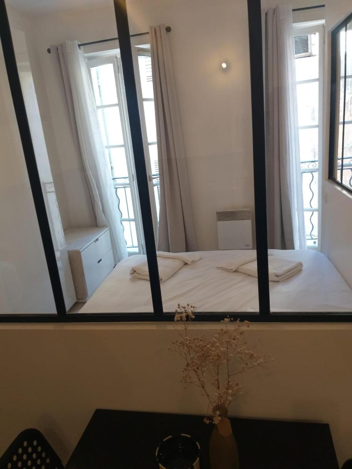 شقة Beau Loft Au Coeur De تولون المظهر الخارجي الصورة